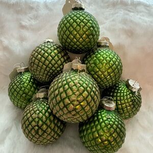 Set of 8 Designer Green Glitter Textured Glass Ornamnet
